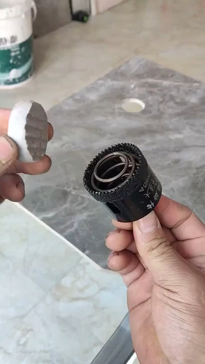 瓷砖墙打孔技巧(瓷砖墙面打孔注意事项) 瓷砖墙打孔技巧(瓷砖墙面打孔注意事项)